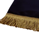 Fascia per lutto per Stendardi e Gonfaloni. Foto del dettaglio della fascia di colore nero in raso turco.