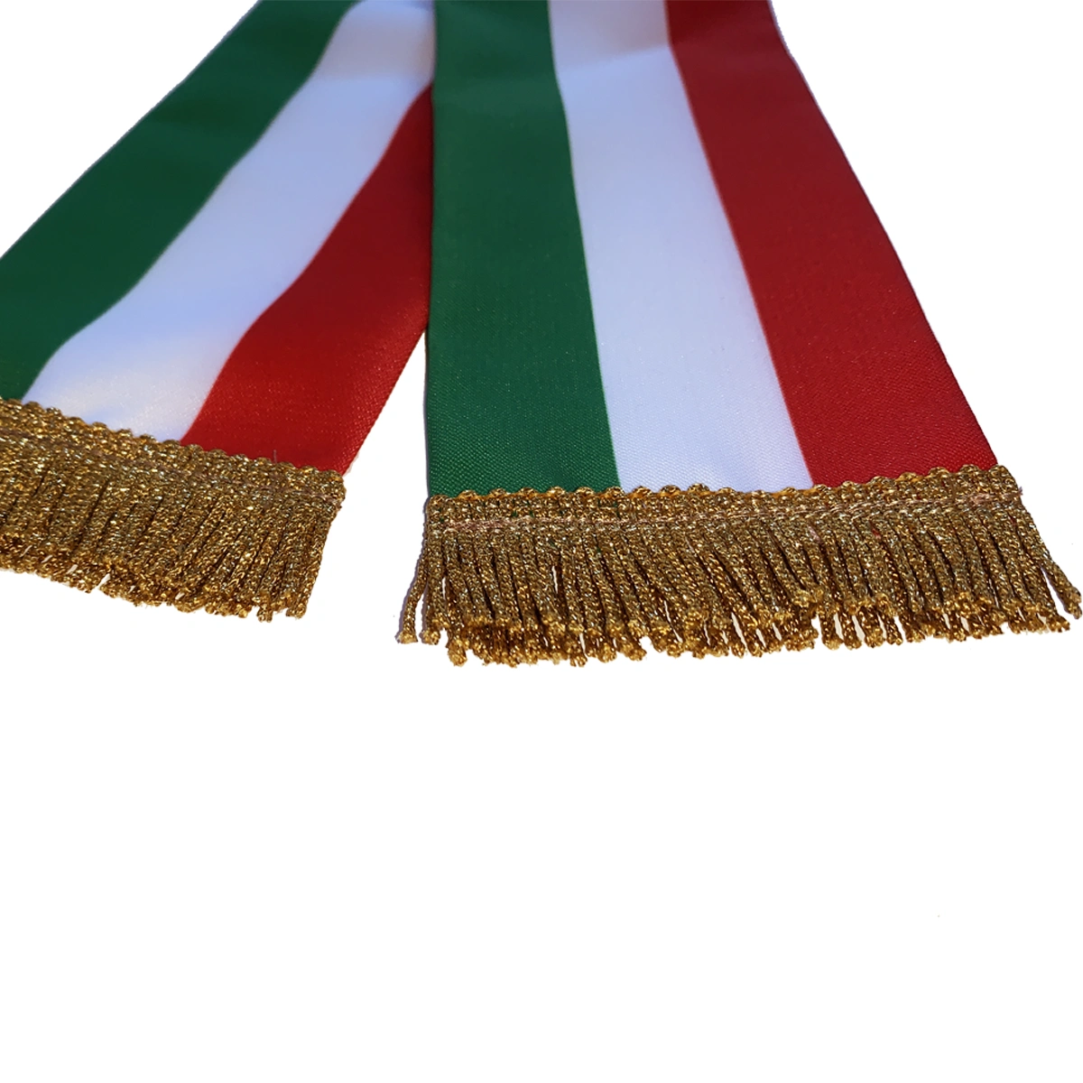 Fiocco tricolore per Stendardi e Gonfaloni. Foto del dettaglio con frangia del fiocco in raso turco.