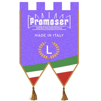 Stendardi personalizzati. Foto frontale di esempio, di uno stendardo, detto anche gonfalone, a coda. Modello L.